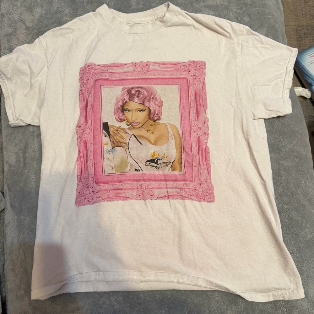 Nicki Minaj Pink‎ Friday Graphic T Shirt Medium White Portrait Rap Tee